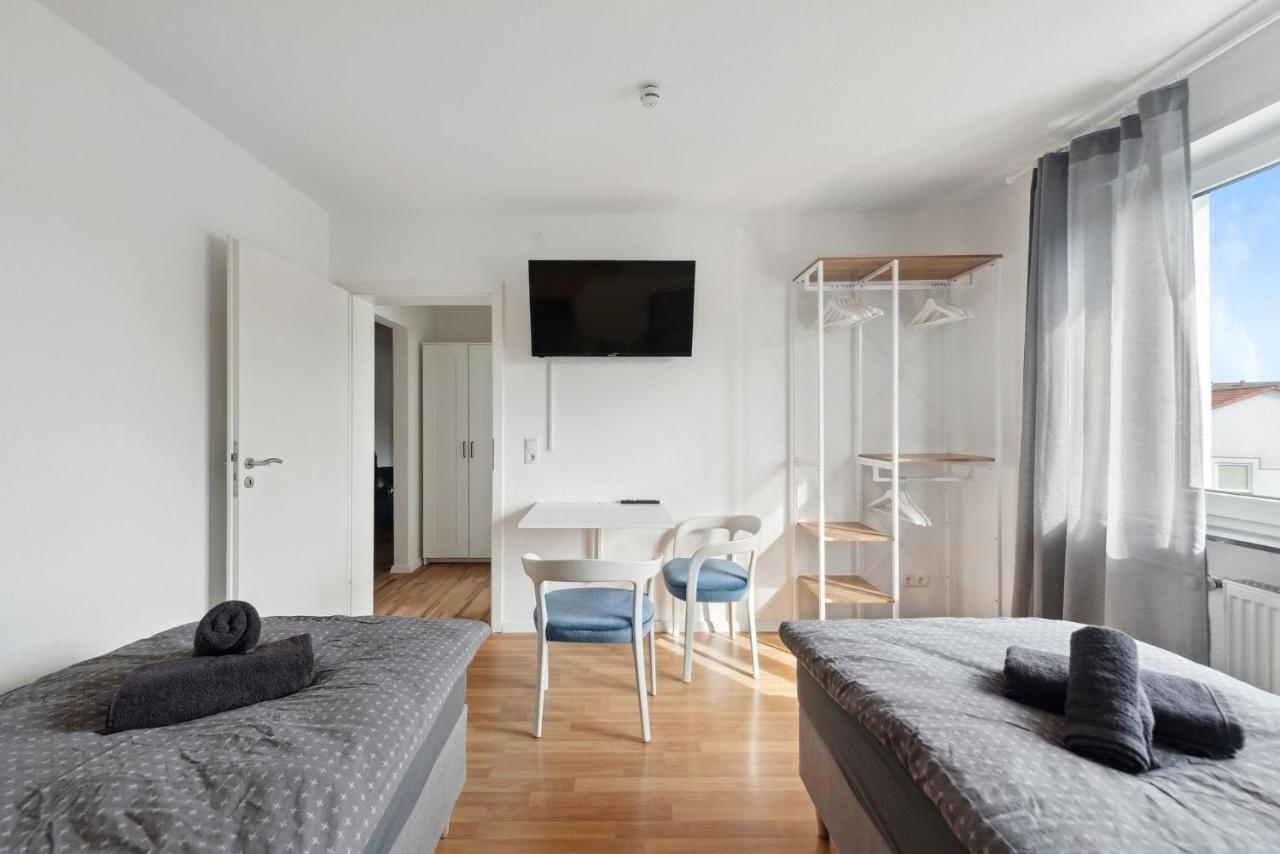 Amalfi A01 - Gemuetliche 2 Zi-wohnung Mit Boxspringbetten Und Smart Tv Apartment